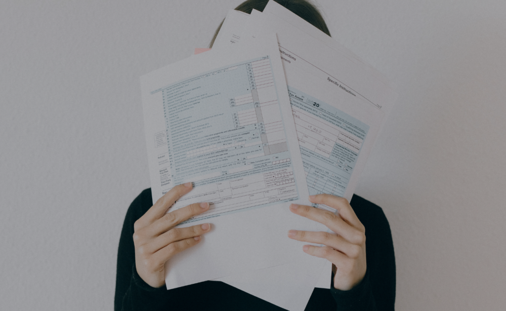 How to pay tax in Colombia without running into trouble